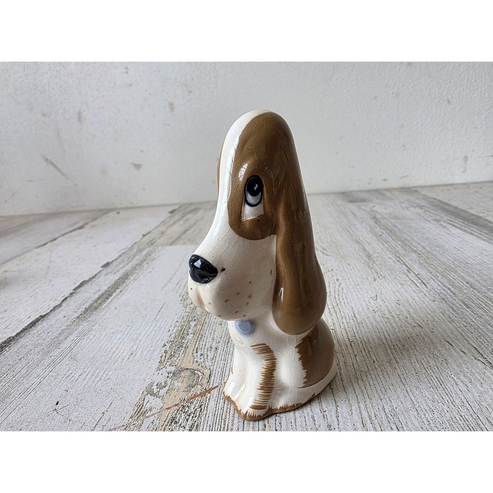 Vintage Szeiler dog bloodhound ceramic figurine statue England puppy